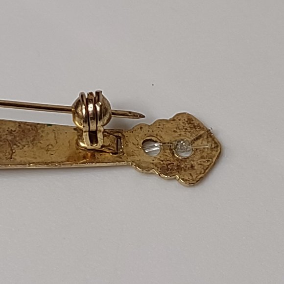 Pretty Little Metal And Shell Guitar Brooch - Picture 6 of 11